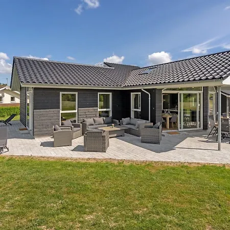 Elsebet - 600m From The Sea By Interhome Feriehus *
